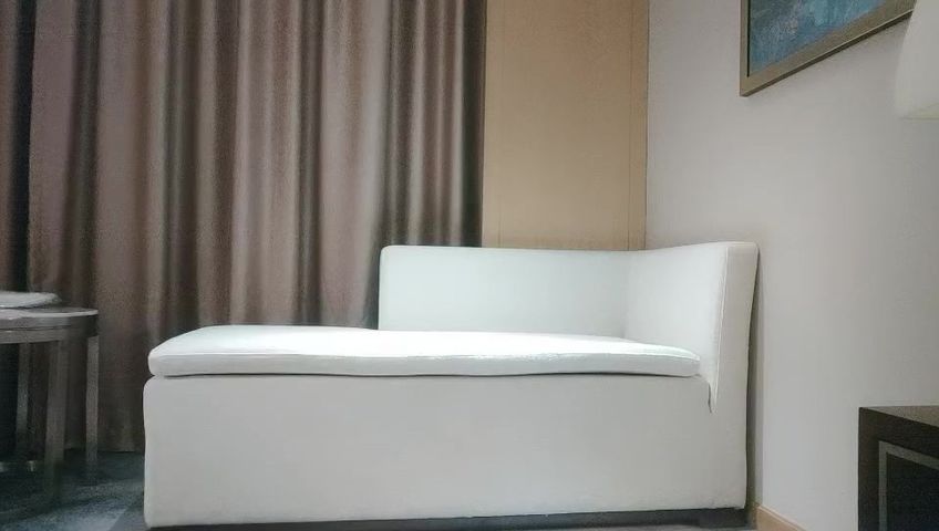 【69堂免费视频】红内裤战神约战小萝莉，甜美乖巧，观音坐莲，翘臀抽插，画质向老金看齐，高清源码录制