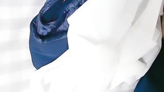 【69堂免费视频】【剧情演绎】相亲妹子灌醉带回去随意玩弄，解开衬衣露大白美乳漂亮妹子，小JJ老哥抬腿抽插，中途妹子醒来你在干什么