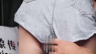 【69堂午夜视频】女大生的车震首部曲