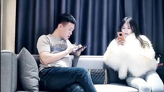 【69堂午夜视频】极品舞蹈学院毕业生，一字马，粉穴美乳