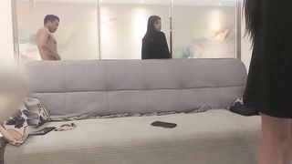 【69堂午夜视频】约了个黑衣纹身妹子啪啪，舌吻摸逼调情沙发上位骑大力猛操