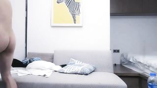 【69堂午夜视频】难得一见最漂亮的妹子之一，身材一级棒，刚刚做这行的，小哥你能不能怜香惜玉啊，看到漂亮的妹子就开启震动模式，快把妹子操哭了