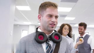 【69堂午夜视频】性瘾骚货的肉穴需要极限扩展大鸡巴疯狂抽插完成骚逼布置得任务