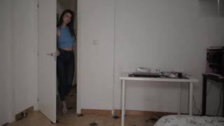 【69堂午夜视频】背着女友和她妹妹偷情大鸡巴征服两个骚逼虽然各有千秋但都内射了