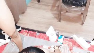 【69堂午夜视频】黑丝露脸奶子大两个极品骚货被两小哥轮流玩弄，全程露脸开档丝袜口交大鸡巴，被小哥前插后入爆草蹂躏好刺激