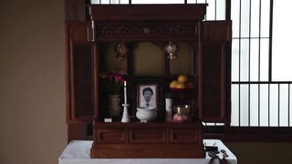 【69堂午夜视频】利用迷人笑容剥削精液的美丽女巫也会把你的精液挤出来！2