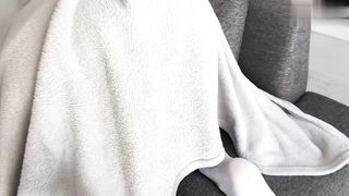 【69堂午夜视频】和装扮幽灵的女友一起玩万圣节游戏让骚逼体会到驱魔人的快感