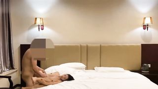 【69堂午夜视频】清纯小妹娇恬绝顶老汉推车横冲直撞