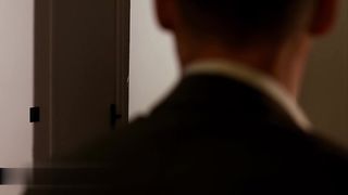 【69堂午夜视频】在丈夫面前鸡奸当面给老公戴绿帽让窝囊的绿王八看看别人的大鸡巴多么强