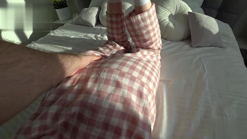 【69堂午夜视频】如果你操她和继妹在一起的早晨会更有趣大清早就开始做爱让人欲罢不能