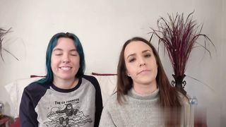 【69堂午夜视频】淫荡骚货带着闺蜜让大鸡巴扩张他们紧致粉嫩的骚逼