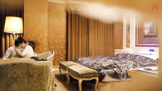 【69堂午夜视频】用口交将大量精液释放到我的嘴里后，我搬到了卧室3