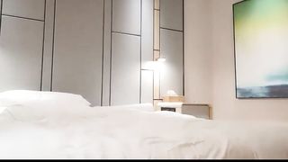 【69堂午夜视频】口交舔弄镜头前摸逼骑乘后入猛操，快速抽插晃动奶子非常诱人