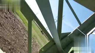 【69堂午夜视频】黑料吃瓜-欧美大屌博主街头搭讪系列钞能力拿下身材极品且酷似赛琳娜女星的学生妹直接信号塔下开干