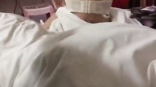 【69堂午夜视频】黑料吃瓜-天上飞机高地下眼镜最骚武汉华中农业大学眼镜学妹水超多超反差被学长操到站都站不起来疯狂颤抖