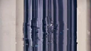 【69堂午夜视频】高价网约车模，女神貌美肤白大长腿，对着镜子后