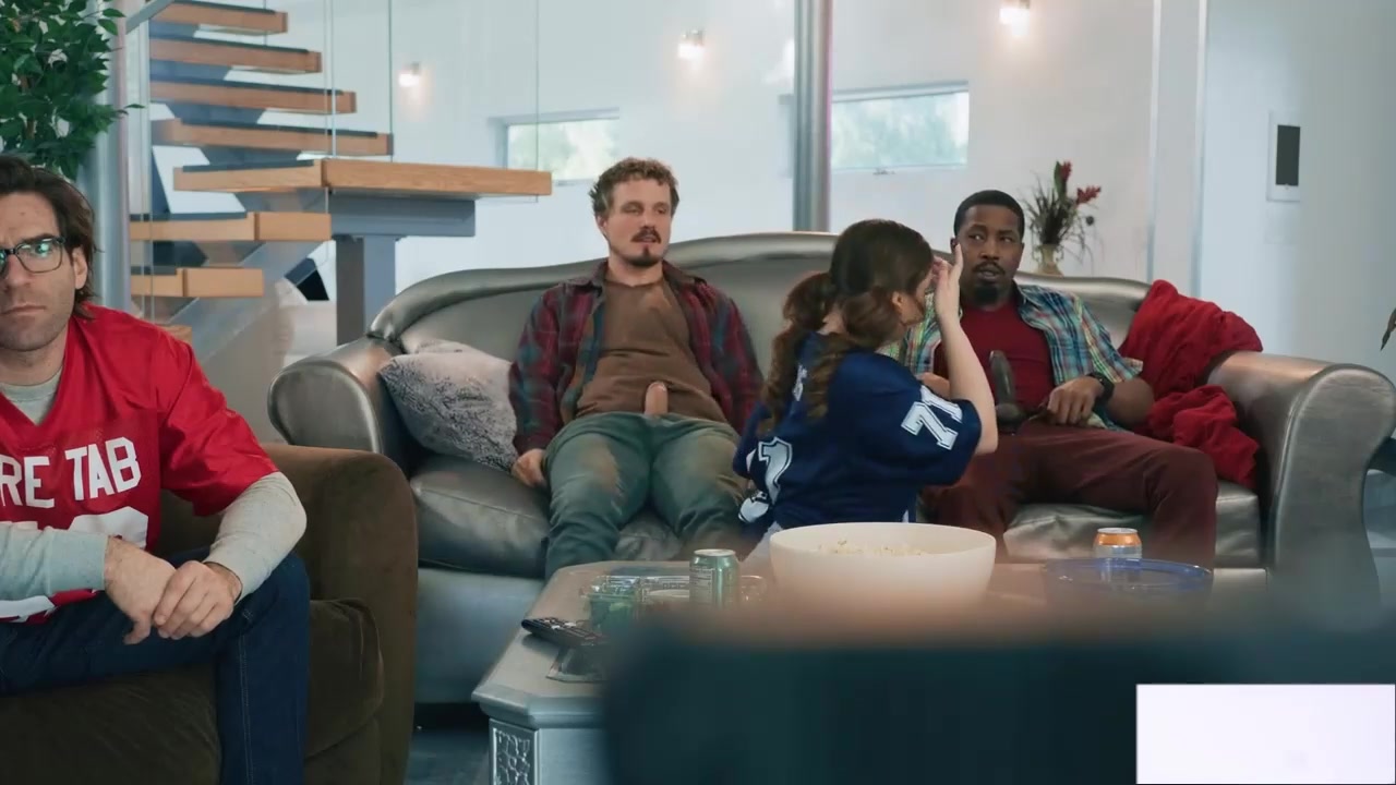 【69堂午夜视频】戴上眼镜才看清原来是继子在操我