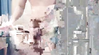 【69堂午夜视频】高颜值花臂纹身嫩妹子，摸逼口交调情沙发上操抬腿侧入猛操