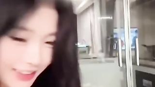 【69堂午夜视频】黑料吃瓜-抖音376W粉丝博主_陈佳琪_直播被猫咪脱衣漏奶_粉嫩乳贴及白嫩乳房真是超养眼