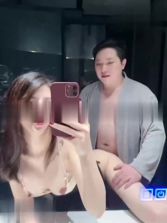 【69堂午夜视频】黑料吃瓜-莆田网红_木瓜_性爱视频流出_露脸实拍竟还能反驳自证？网友木瓜的姿势绝了