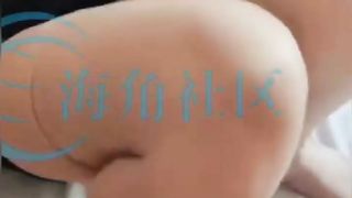 【69堂午夜视频】黑料吃瓜_几杯白酒下肚_我把我妈睡了_白酒助兴拿下与母亲的首战_海角大神自爆自己的乱伦史