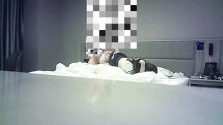 【69堂午夜视频】黑料吃瓜_高颜值黑森林母狗_杨女士_裸聊录屏流出_毛茸茸的骚穴怼着镜头发骚_超级反差高潮不断