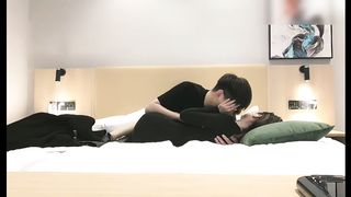 【69堂午夜视频】良家眼镜妹 灌醉强扒衣服开始喊不要操爽就淫叫