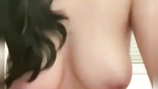 【69堂午夜视频】黑料吃瓜-反差美少女嫩妹居家裸舞送出福利极品美乳在空中荡漾更有稚嫩淫穴加持诱惑