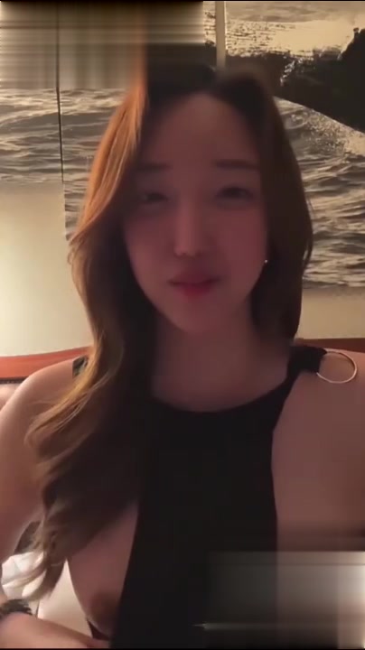 【69堂午夜视频】黑料吃瓜-大韩公司175美乳超模身材空姐全裸振动棒自慰长相可爱笑容甜美反差母狗实锤