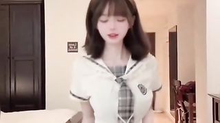 【69堂午夜视频】黑料吃瓜-抖音网红萌妹天花板小马漫漫露点福利送出金主定制海量视图流出留着给打打飞机是个好选择