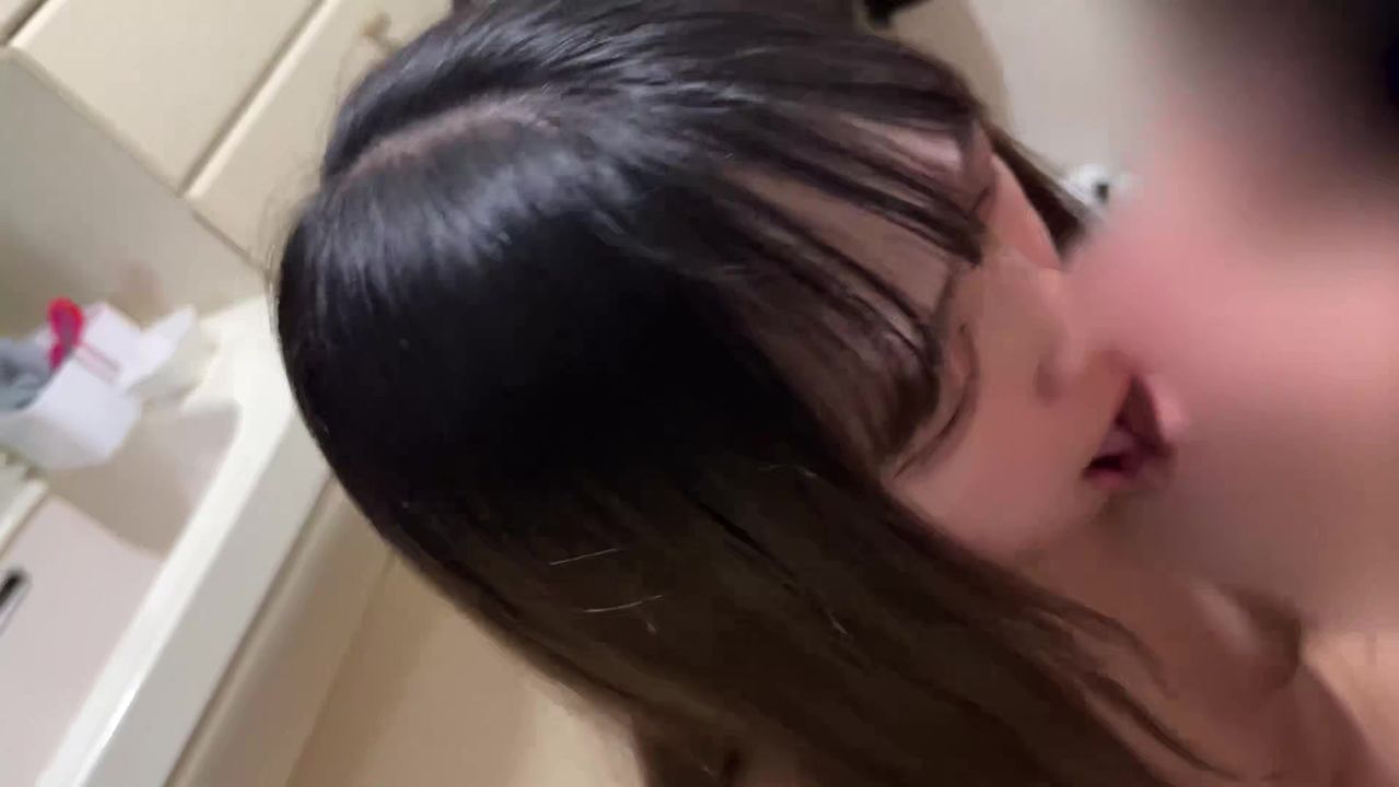 【69堂午夜视频】她的反差风情挑逗哥哥，娇喘湿意无人能抗