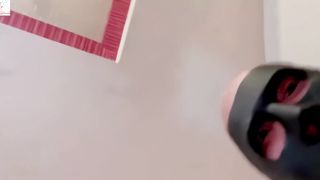 【69堂午夜视频】尾隨迷暈社區女孩