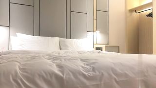 【69堂午夜视频】酒店约操极品女神御姐操的她哭爹喊娘的