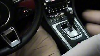 【69堂午夜视频】高颜长腿骚货全新剧情啪啪之保时捷车上凌辱露出 过道里镜前插入内射