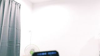 【69堂午夜视频】清纯女射工肉穴服务今天需要我帮你什么呢