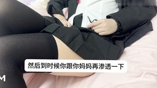 【69堂午夜视频】女儿为了不让我和她妈妈离婚将她的第一次给了我