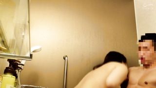 【69堂午夜视频】在短暂的加班时间里满足性欲，成就了最棒的关系2