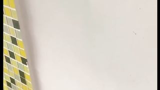 【69堂午夜视频】我成为了继母的网恋对象居然还跟我裸聊