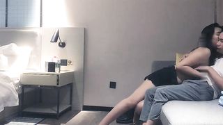 【69堂午夜视频】叫床很好听的小姐姐坚挺美乳，沙发后入，高潮迭起