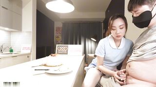 【69堂午夜视频】女糕点师的特殊服务极限潮吹和吃精液蛋糕的荡妇