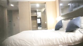 【69堂午夜视频】高颜值妹子 谈笑间就开啪