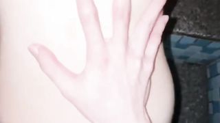 【69堂午夜视频】周末又带妹妹泡澡，这次直接在户外按在地上强制内射，不愿意也得愿意！彻底让她堕落成淫荡的骚逼！