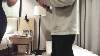 【69堂午夜视频】性感黑衣牛仔裤妹子啪啪，揉搓奶子舔弄近距离口交