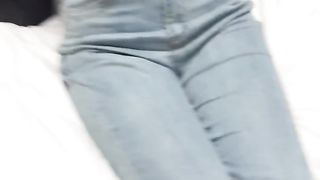 【69堂午夜视频】约操牛仔裤紧身衣美胸姐姐,极品前凸后翘,美胸上位绝了