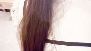 【69堂午夜视频】翻我妹手机居然发现跟别的男生发自己的嫩逼照？气的我绿帽感上头又一次强迫内射了她，射完还让她给我舔干净，一边操她一边哭