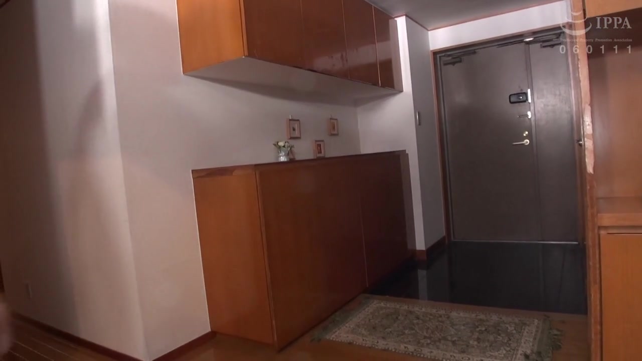 【69堂午夜视频】初次见面便被陌生肉棒彻底征服1