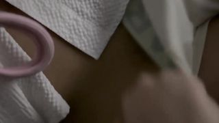 【69堂午夜视频】哥哥在打王者荣耀，淫荡妹妹化作瑶穿着旗袍骑在哥哥身上，我拉开裤子拉链，我迫不及待地吃起了哥哥的黑鸡巴