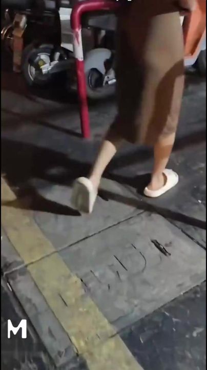 【69堂午夜视频】凌晨两点去接喝醉的妹妹回家