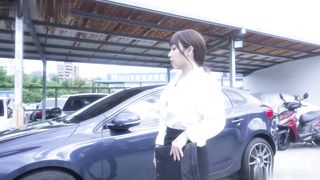 【69堂午夜视频】女销售员的足交推销