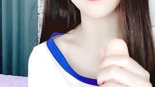 【69堂午夜视频】制服诱惑，高挑白皙妹子，漏奶装 乳头很粉的，大长腿想入非非